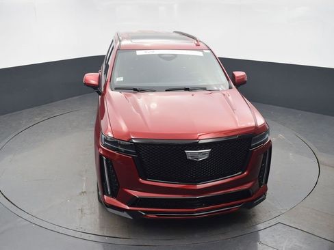 Certified 2023 Cadillac Escalade V w/ LPO, ONYX Package image 39