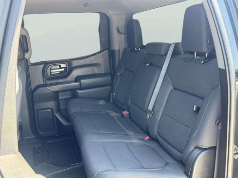 Used 2021 Chevrolet Silverado 1500 LT RWD image 38