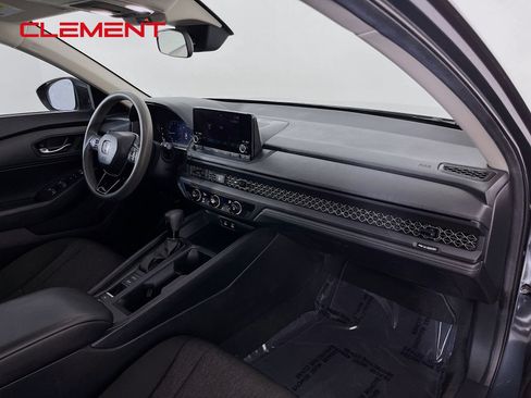 Used 2024 Honda Accord LX image 31