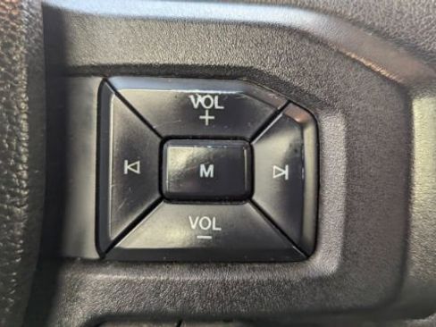 Used 2017 Ford F550 2WD Regular Cab Super Duty image 21