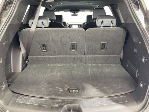 Used 2024 Buick Enclave Premium FWD image 20
