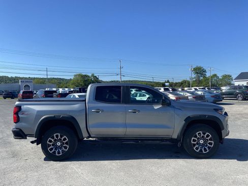 Used 2024 Chevrolet Colorado Z71 w/ Z71 Convenience Package 2 AWD/4WD image 6