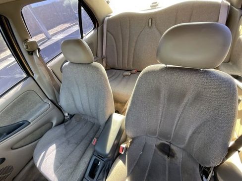 Used 2002 Chevrolet Cavalier Sedan image 7