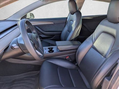 Used 2022 Tesla Model 3 Performance image 11