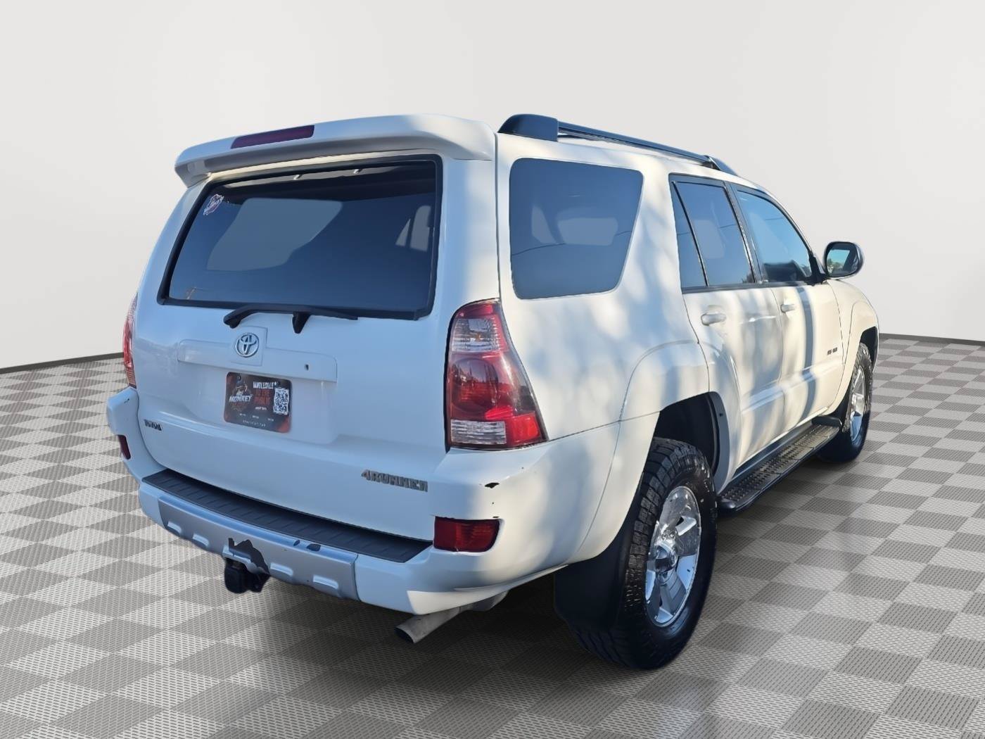Used 2004 Toyota 4Runner SR5 w/ Preferred Accessory Pkg AWD/4WD image 4