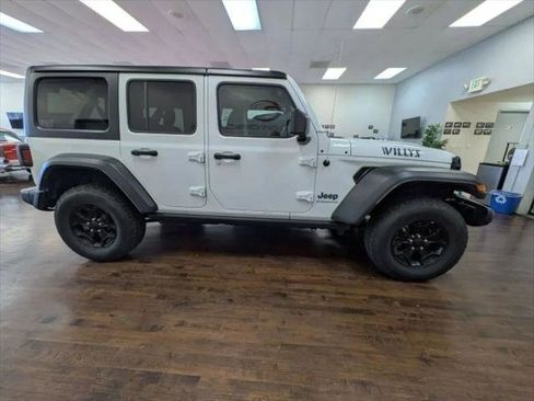 Used 2023 Jeep Wrangler Unlimited image 6