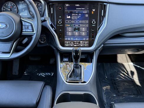 Used 2025 Subaru Outback Limited image 24