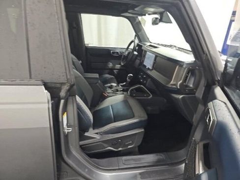 Used 2023 Ford Bronco Outer Banks w/ Sasquatch Package AWD/4WD image 7