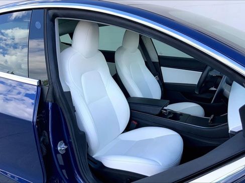 Used 2019 Tesla Model 3 image 7