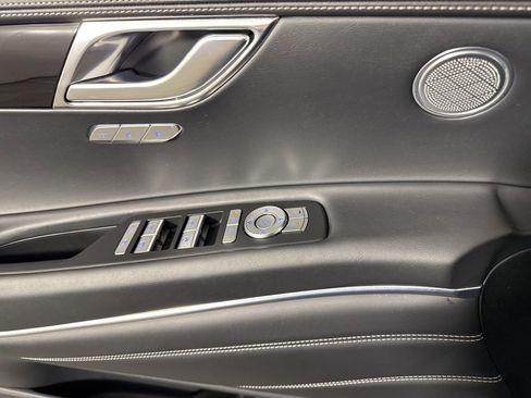 Used 2025 Genesis GV80 2.5T Standard AWD/4WD image 24