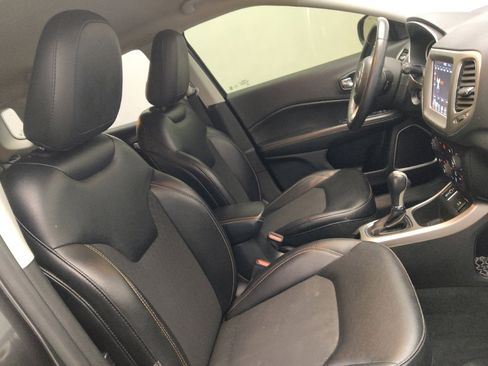 Used 2019 Jeep Compass Latitude w/ Popular Equipment Group image 21