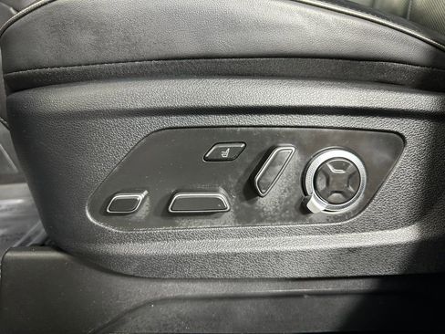 Used 2023 Hyundai Palisade Calligraphy w/ Winter Package image 18