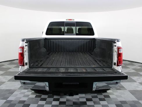 Used 2011 Ford F250 Lariat image 8