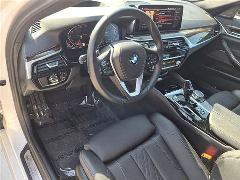 Used 2023 BMW 540i w/ Premium Package RWD image 10