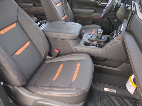 New 2025 GMC Sierra 1500 AT4 w/ AT4 Premium Package image 30