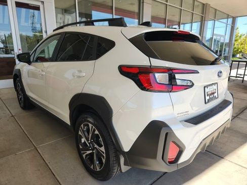 Used 2024 Subaru Crosstrek 2.0i Premium AWD/4WD image 9