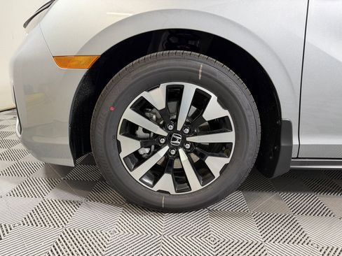 New 2026 Honda Odyssey EX-L image 9
