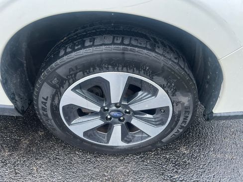 Used 2018 Subaru Forester 2.5i Limited AWD/4WD image 5