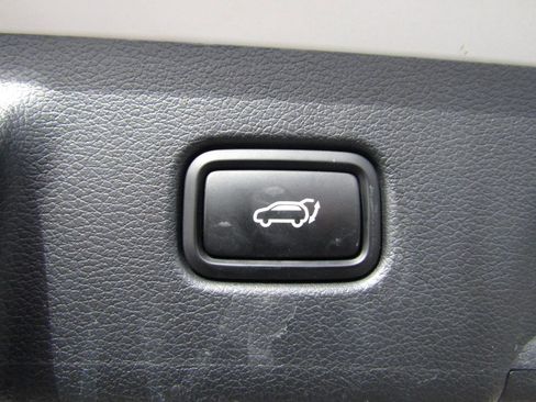 Used 2021 Hyundai Palisade Calligraphy image 25