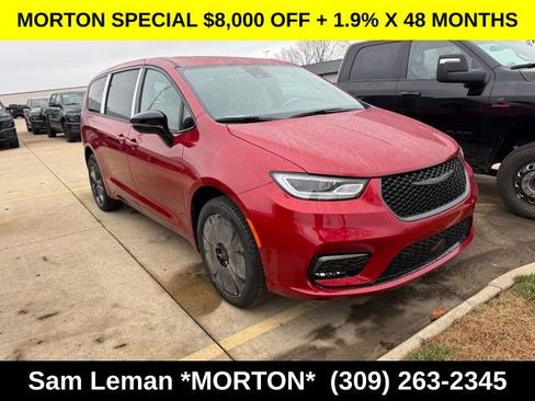 New 2026 Chrysler Pacifica Select AWD/4WD image 1