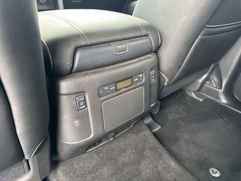Certified 2023 Nissan Armada Platinum w/ Captain's Chairs Package AWD/4WD image 19
