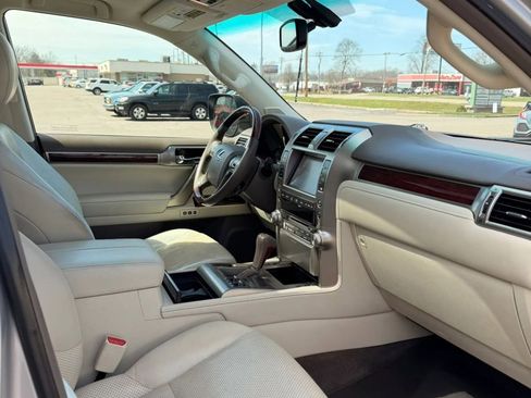 Used 2012 Lexus GX 460 Premium w/ Comfort Plus Pkg image 6