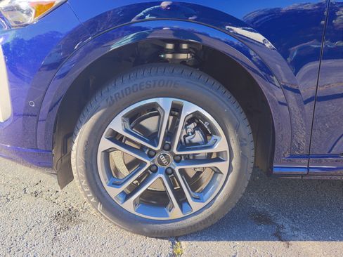 New 2025 Audi Q5 Premium image 10