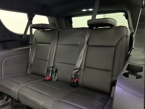 Used 2023 Chevrolet Suburban High Country w/ Premium Package 2 RWD image 29