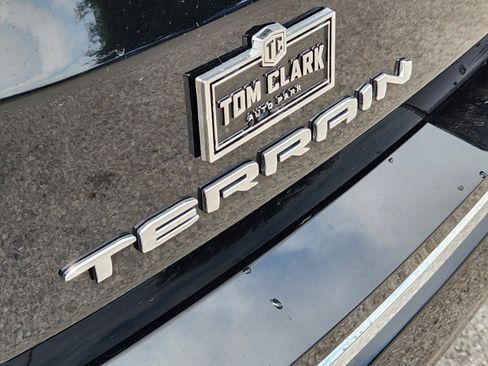 Used 2024 GMC Terrain Denali w/ Denali Premium Package AWD/4WD image 30