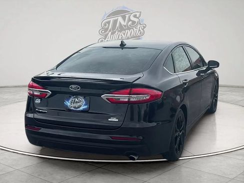 Used 2020 Ford Fusion SE w/ Equipment Group 151A FWD image 2