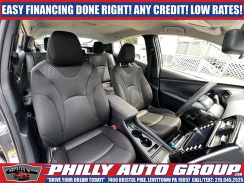 Used 2021 Toyota Prius LE FWD image 16