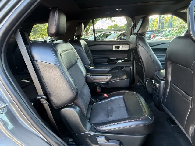 Used 2023 Ford Explorer ST-Line w/ Class IV Trailer Tow Package AWD/4WD image 30