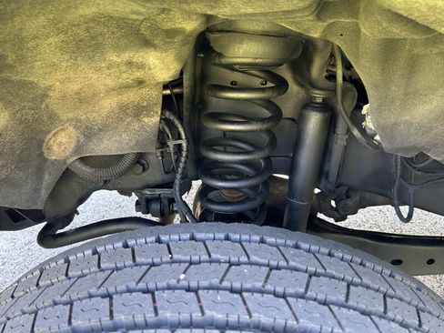 Used 2017 Ford F550 4x4 Regular Cab Super Duty image 80