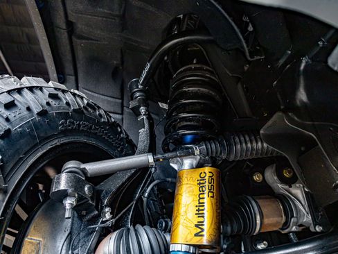 Used 2025 Chevrolet Silverado 1500 ZR2 w/ Technology Package image 15