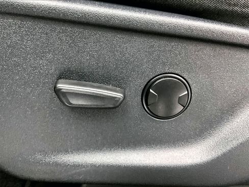 Used 2025 Ford F150 XLT w/ Equipment Group 301A Standard image 33