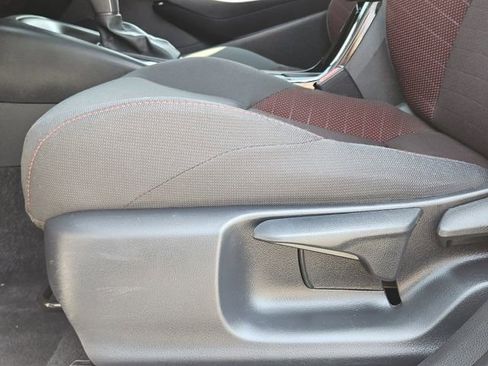 Used 2024 Toyota Corolla SE image 24