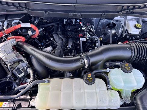 Used 2025 Ford F150 Platinum w/ Equipment Group 702A High image 42