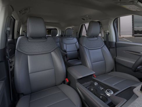 New 2026 Ford Explorer Active w/ Active Comfort Package image 10