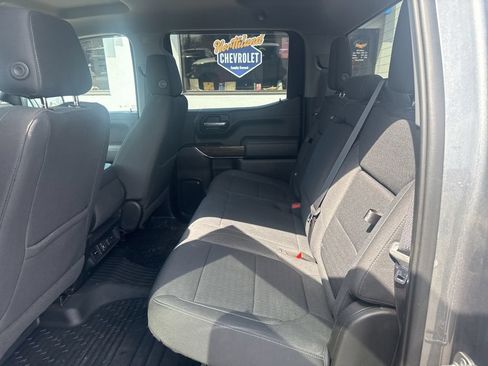 Certified 2022 Chevrolet Silverado 1500 RST w/ LPO, Blackout Package AWD/4WD image 33