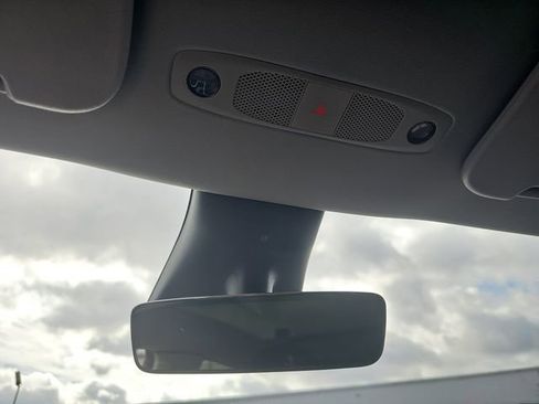 Used 2023 Tesla Model Y Long Range image 27