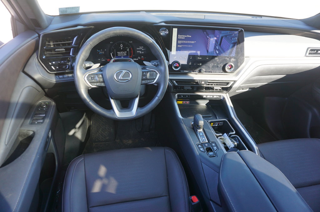 Used 2025 Lexus TX 350 AWD w/ Technology Package image 6