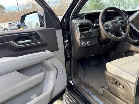 New 2026 GMC Yukon Elevation image 15