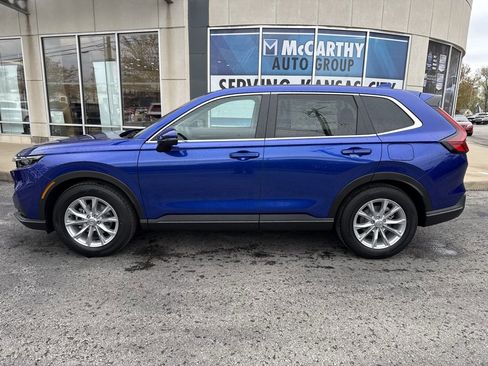 Certified 2025 Honda CR-V EX image 2