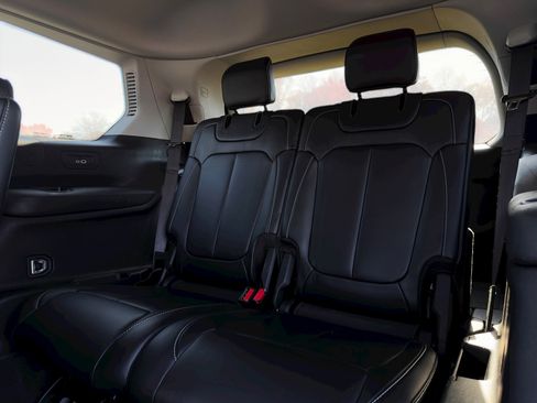 Used 2021 Jeep Grand Cherokee L Limited image 29