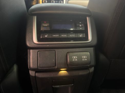 Used 2020 Subaru Ascent Limited w/ Popular Package #3 AWD/4WD image 24