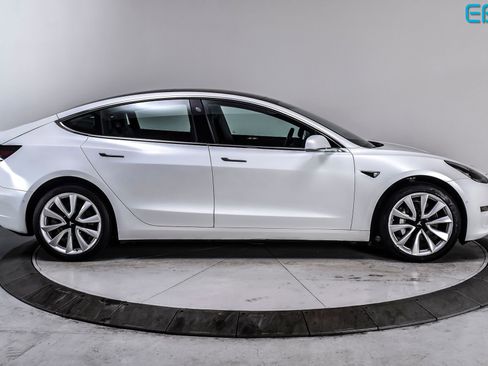 Used 2019 Tesla Model 3 Standard Range Plus image 7