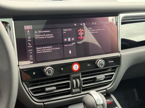 New 2026 Porsche Macan S image 22