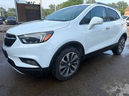 Used 2019 Buick Encore Essence AWD/4WD image 1