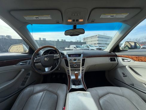 Used 2010 Cadillac CTS Luxury image 11