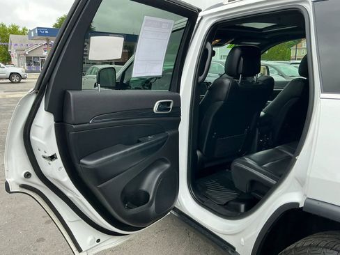 Used 2020 Jeep Grand Cherokee Limited w/ Trailer Tow Group IV AWD/4WD image 8
